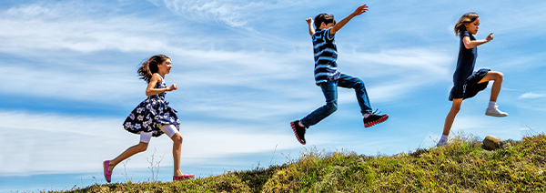 Skipping in an open field