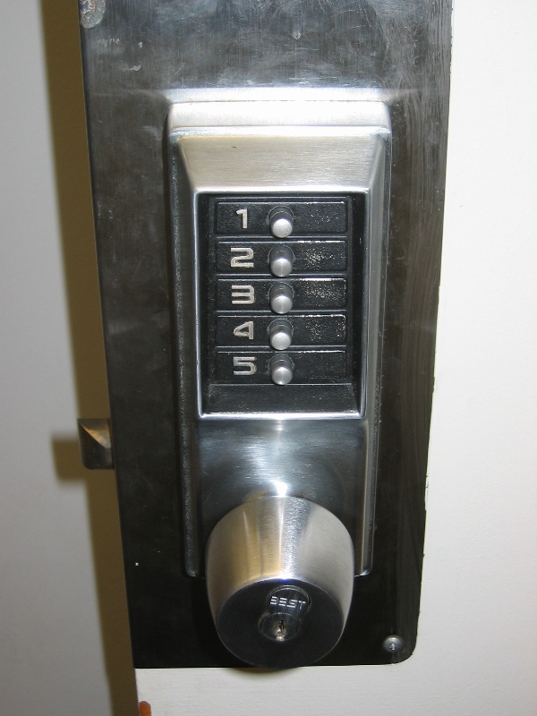 Technology-Equipped Room Listing